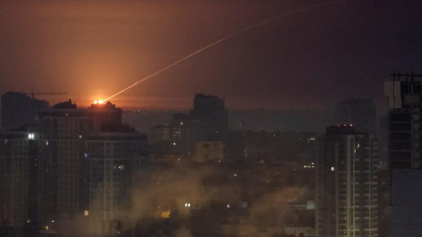 Lage in der Ukraine: Abschuss einer russischen Rakete am 20. Januar über Kyjiw