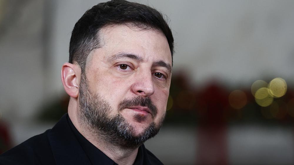 Krieg in der Ukraine: Wolodymyr Selenskyj hatte Denys Schmyhal erst im Sommer als Regierungschef entlassen und zum Verteidigungsminister ernannt.