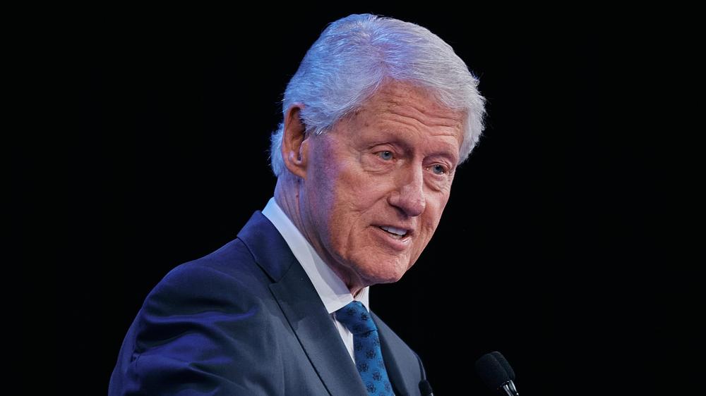  Der frühere US-Präsident Bill Clinton sagte in seinem Statement vor dem Kongress, dass er "nichts gesehen und nichts falsch gemacht" hat.