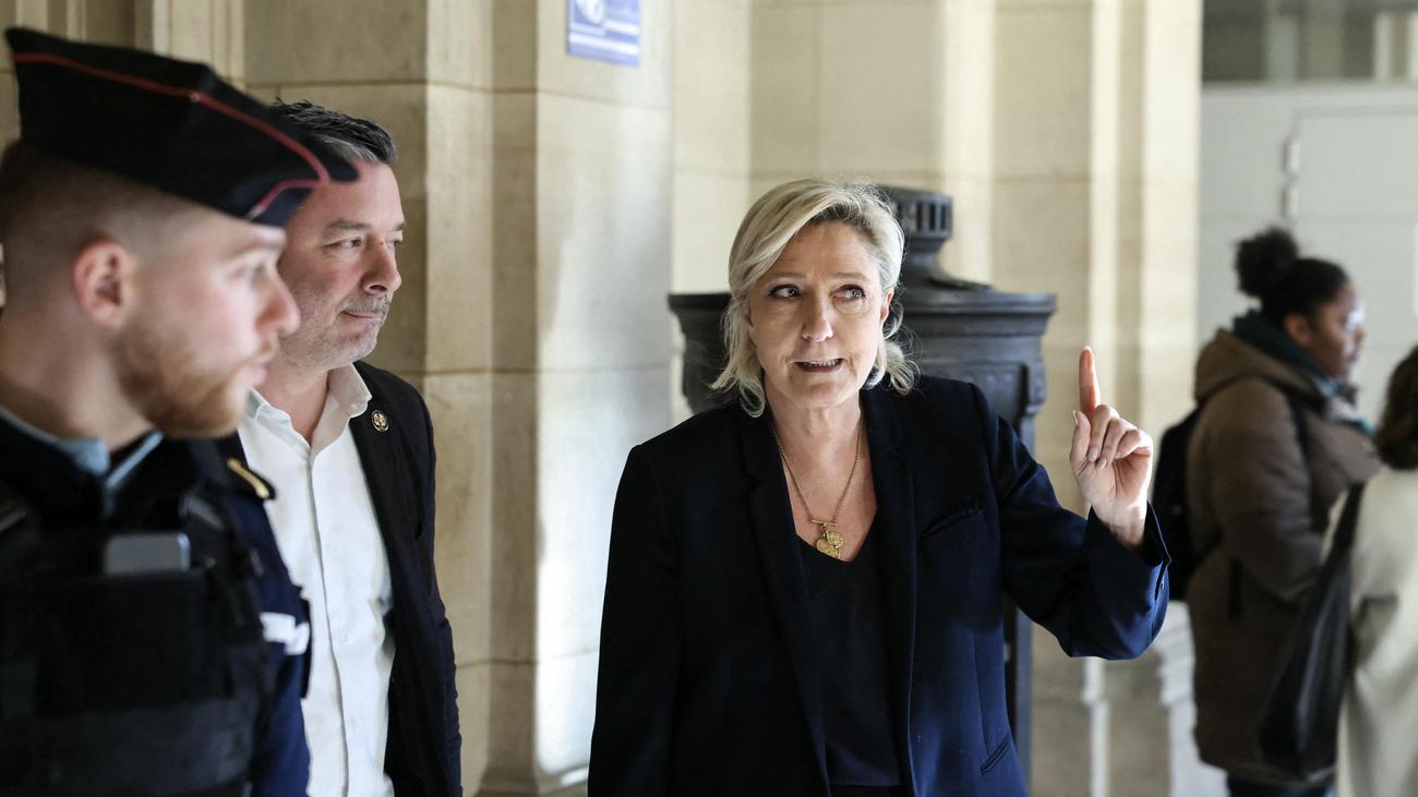 Rassemblement National: Le Pen will nach Prozess über Präsidentschaftskandidatur entscheiden