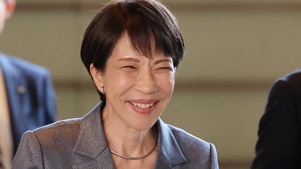  Sanae Takaichi wollte sich bei Neuwahlen die hohe Zustimmungsrate sichern. Laut Prognosen wird ihre LDP eine große Mehrheit erreichen.