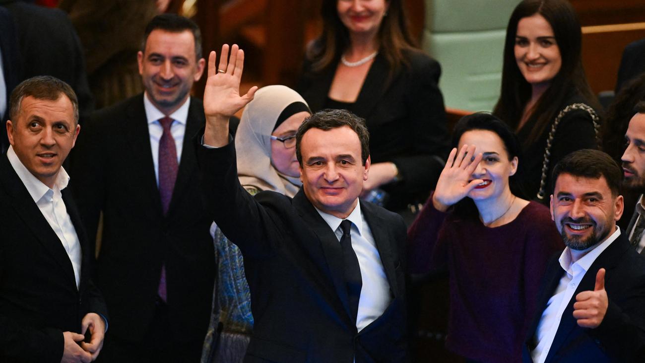 Kosovo: Albin Kurti wird erneut Regierungschef des Kosovo