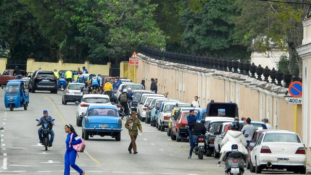 Kuba: Kuba erlaubt privaten Unternehmen den Import von Treibstoff