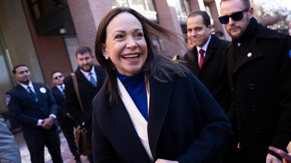  Friedensnobelpreisträgerin Mariá Corina Machado möchte wieder in ihr Heimatland Venezuela zurückkehren.