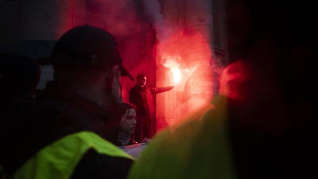Frankreich: Macron warnt vor 