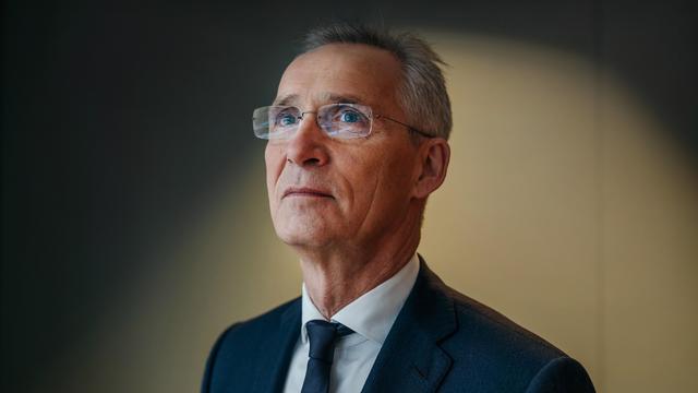 (+) Jens Stoltenberg: 