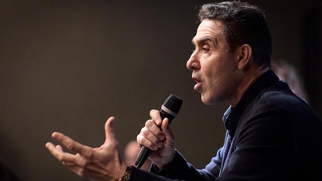 (+) Roberto Vannacci: Der General, der für Meloni zur Gefahr werden kann