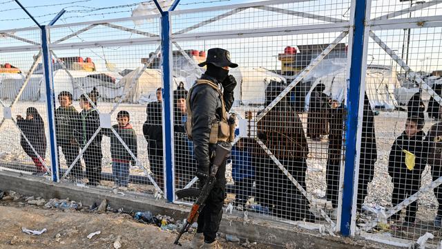 Syrien: Syrien bestätigt Massenflucht von IS-Angehörigen aus Lager Al-Hol