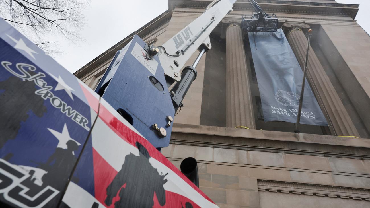 US-Überblick am Morgen: Trump setzt dem Iran Frist, Akten zu Ufos sollen freigegeben werden