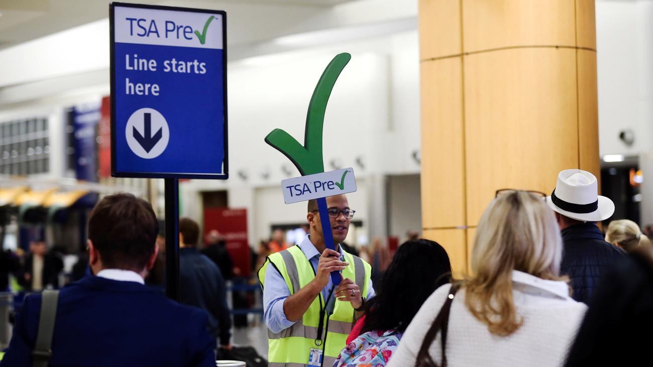 US-Einwanderungspolitik : USA will beschleunigte Einreise an Flughäfen stoppen