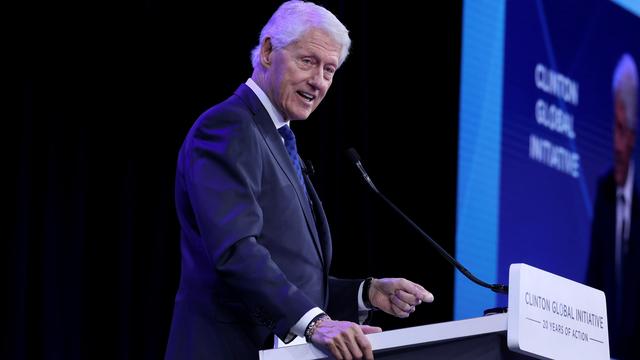 US-Überblick am Morgen: Clinton sagt vor Kongress aus, Vance will keinen langen Krieg mit Iran