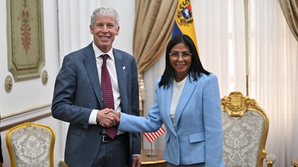  US-Energieminister Chris Wright trifft Venezuelas Übergangspräsidentin Delcy Rodríguez in Caracas.