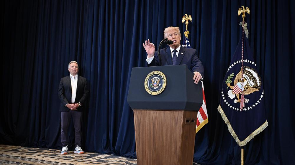  Trump sprach auf einer Pressekonferenz in Doral von einem kurzen Krieg.