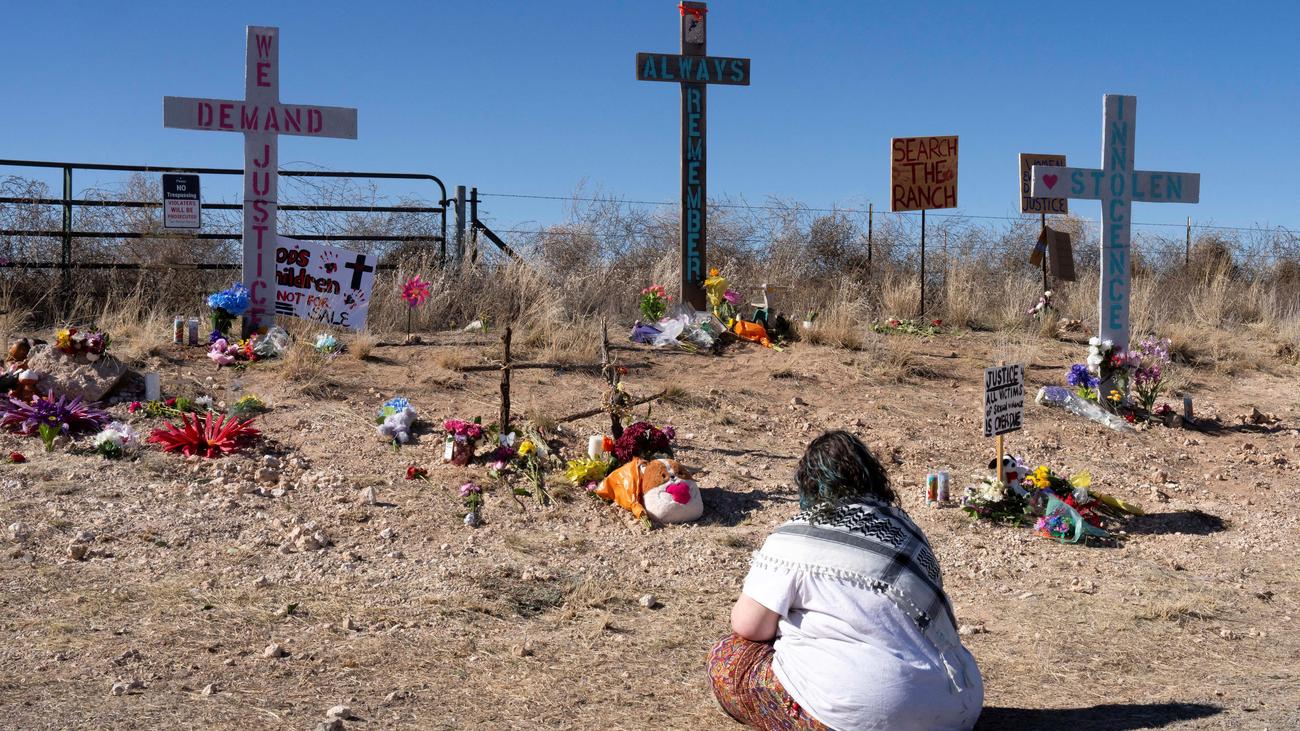 Epstein-Akten: Brüder von Virginia Giuffre demonstrieren vor Ex-Epstein-Ranch