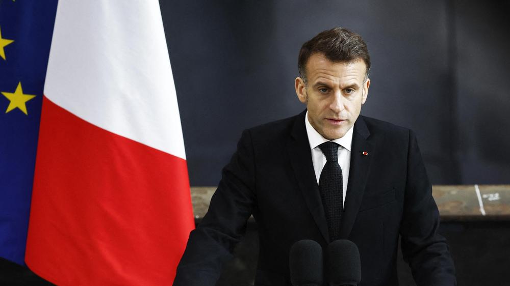 Frankreichs Präsident Emmanuel Macron verkündet auf einem U-Boot-Stützpunkt in der Bretagne den Ausbau des Atom-Arsenal des Landes.