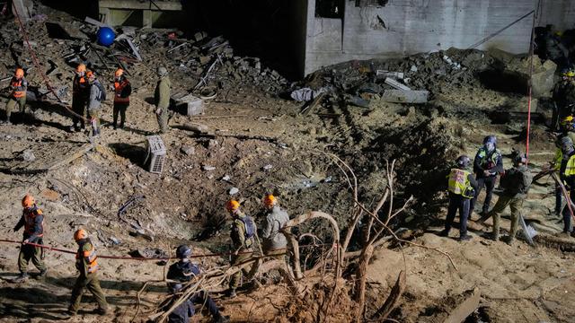 Iranische Raketenangriffe verletzen über 90 Menschen nahe israelischer Atomanlage