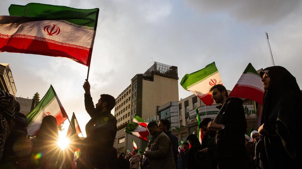  Reaktionen auf den Tod Ajatollah Ali Chameneis am 28. Februar in Teheran