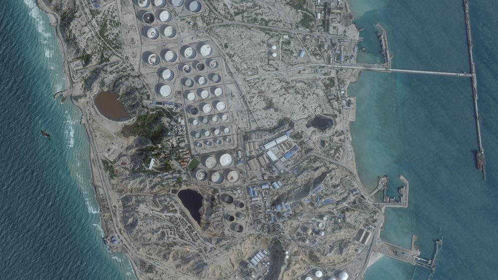  A satellite image shows an oil terminal at Kharg Island, Iran, February 25, 2026. 2026 Planet Labs PBC/Handout via REUTERS    THIS IMAGE HAS BEEN SUPPLIED BY A THIRD PARTY. MANDATORY CREDIT