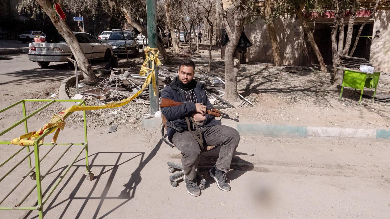 Krieg im Iran: "Das System hat weniger Angst vor dem Krieg als vor den Menschen"