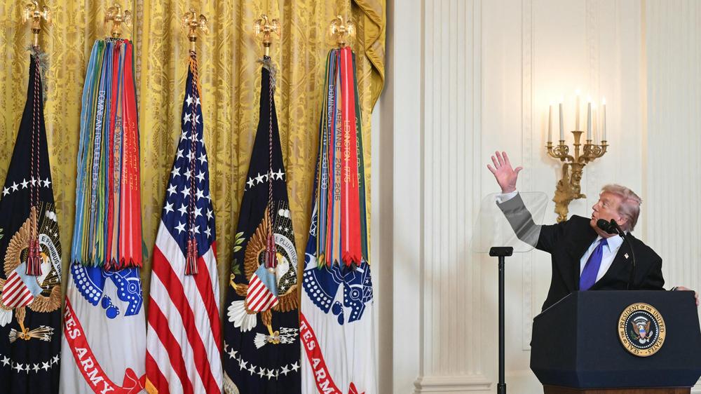  US-Präsident Donald Trump im East Room des Weißen Hauses am 2. März 2026.