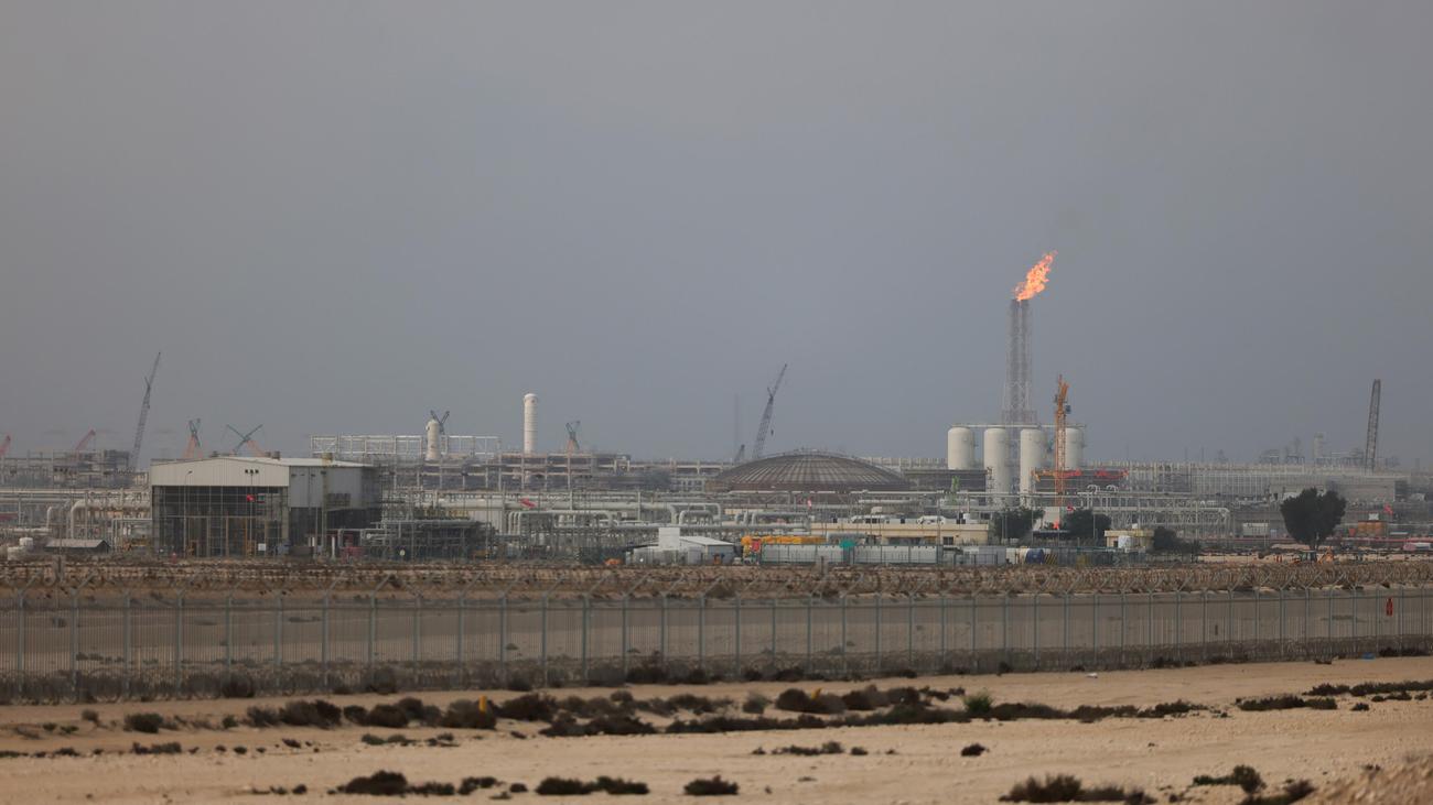 Irankrieg: Iran greift Gasanlagen in Katar und Saudi-Arabien an