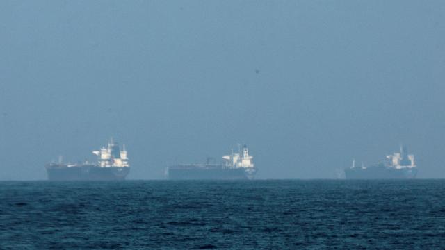 Bild: Irankrieg: 20.000 Seeleute sitzen im Persischen Golf fest