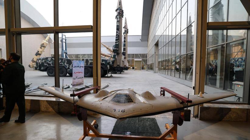 Lage in der Ukraine: Iranische Shahed-161-Drohne bei einer Ausstellung in Teheran im November 2025