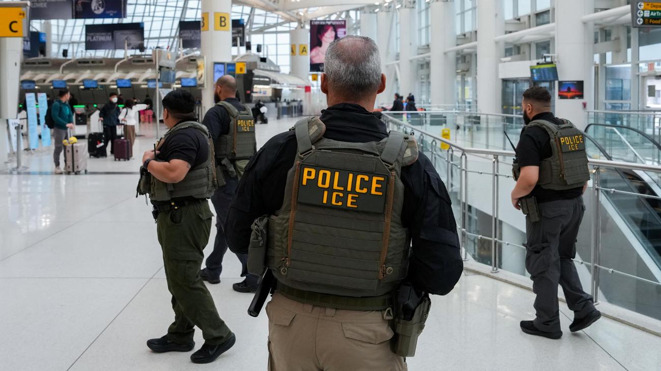 Einwanderungsbehörde: ICE-Behörde sendet Einsatzkräfte an US-Flughäfen