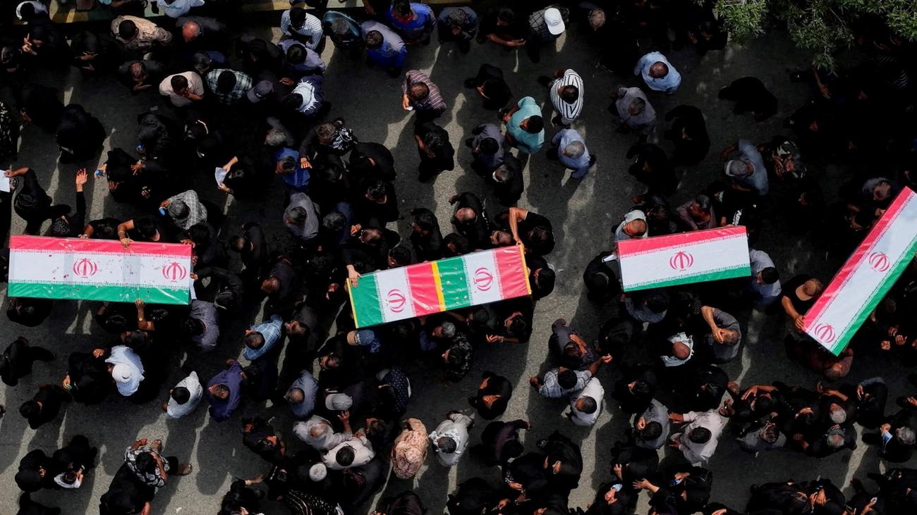 Iran-Krieg: Trump weist Iran Verantwortung für bombardierte Mädchenschule zu