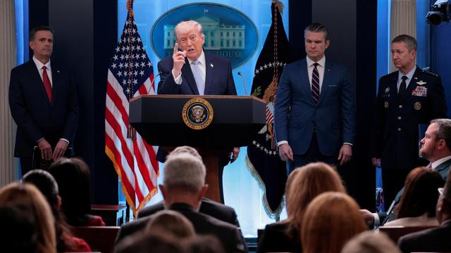 Bild: Irankrieg: Trump droht, den Iran 