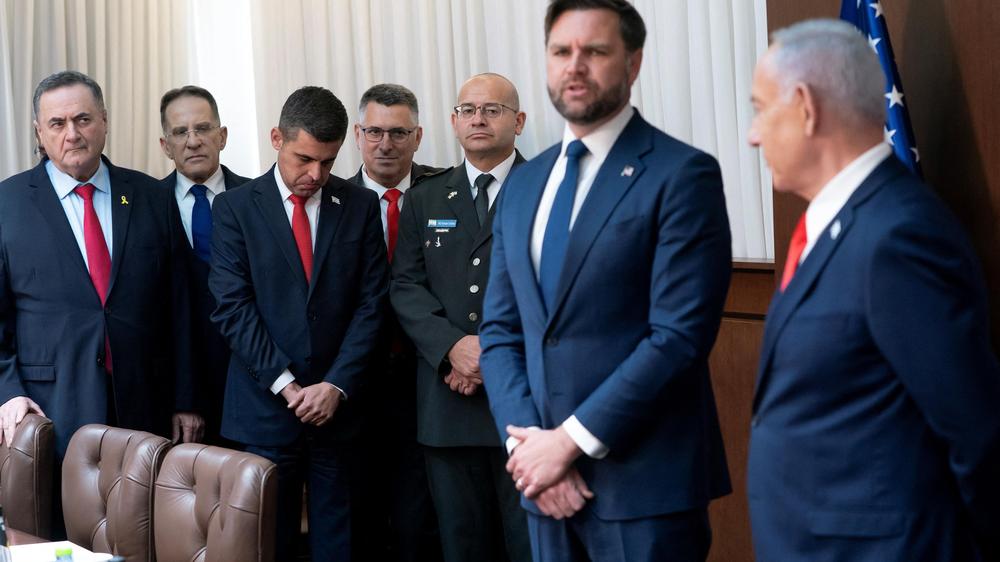  Kabinettschef Ziv Agmon (Dritter von links) bei einem Besuch des US-Vizepräsidenten JD Vance in Jerusalem im Oktober 2025.