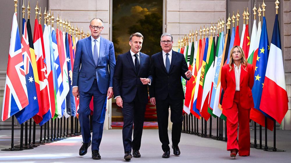  Friedrich Merz, Emmanuel Macron, Keir Starmer und Giorgia Meloni fordern eine uneingeschränkte und dauerhafte Öffnung der Straße von Hormus.