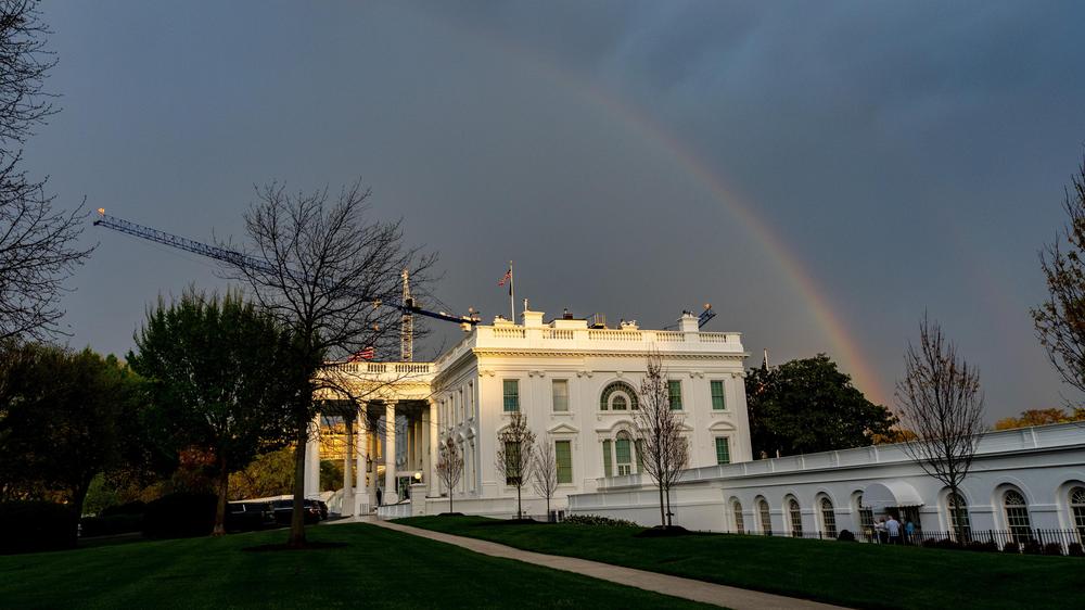  Eine wichtige Planungsbehörde in den USA hat Donald Trumps Umbau am Weißen Haus genehmigt.