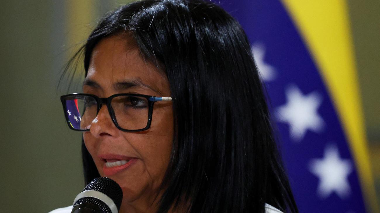 Venezuela: Venezuelas Interimspräsidentin dringt auf Ende der US-Sanktionen