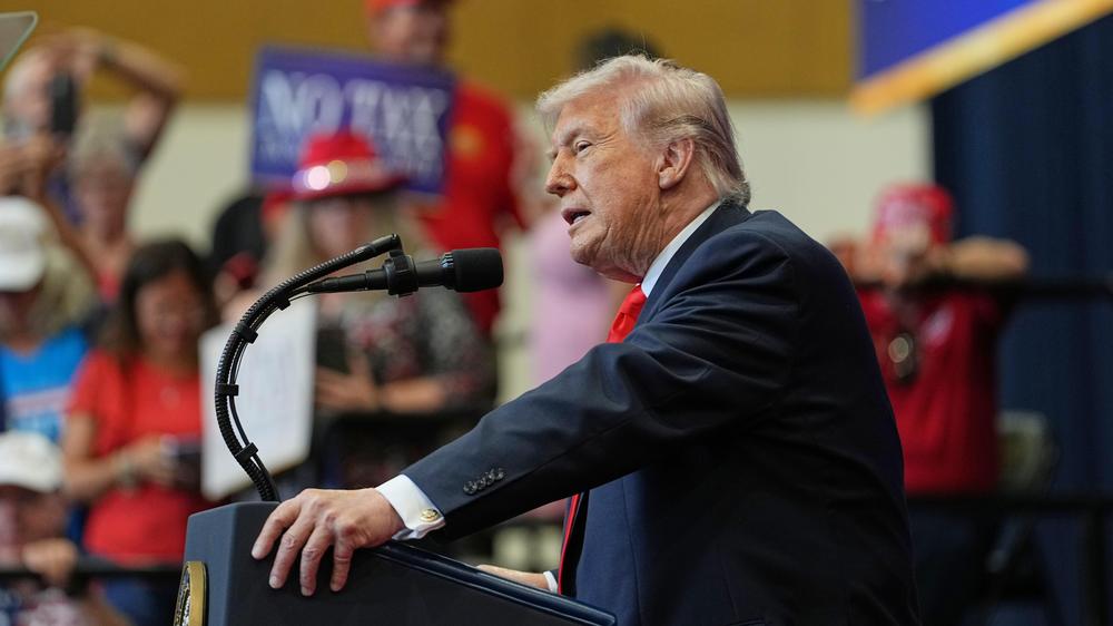  Nach dem US-Gesetz benötigt die Trump-Regierung für den Kriegseinsatz im Iran ab dem Wochenende die Zustimmung des Parlaments.