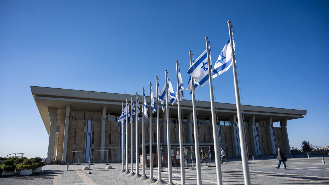 Neuwahlen in Israel: Israels Regierung legt Gesetzentwurf für vorgezogene Neuwahlen vor