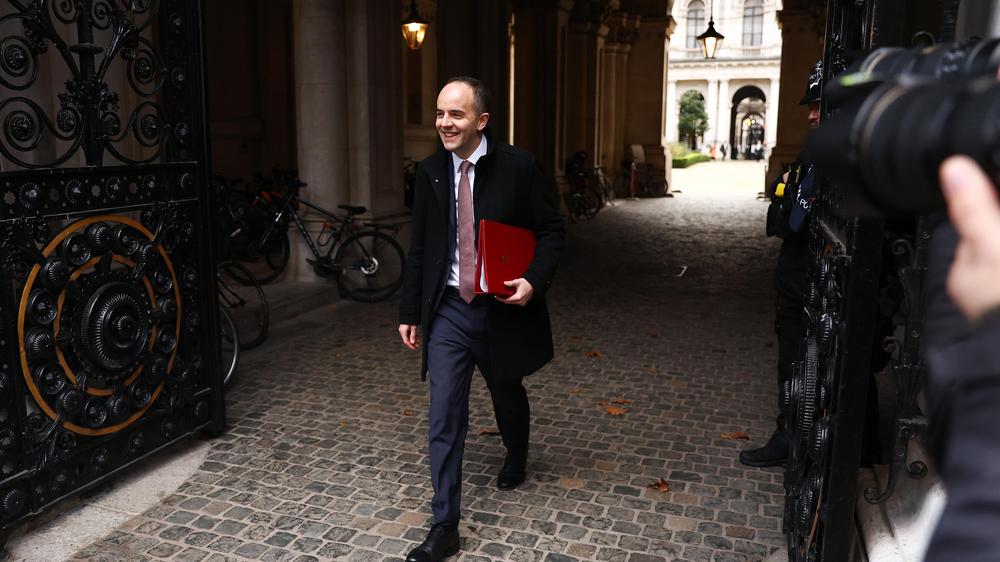  Der Labour-Abgeordnete James Murray hatte zuletzt das Amt des Staatssekretärs im Finanzministerium inne, jetzt wird er Gesundheitsminister.