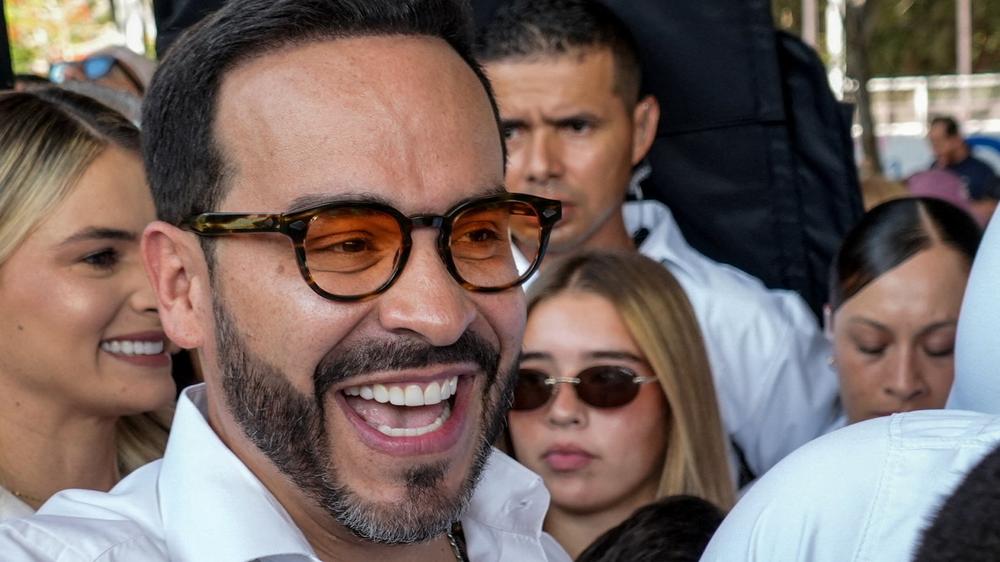  Der ultrarechte Präsidentschaftskandidat Abelardo de la Espriella bewundert US-Präsident Donald Trump und Argentiniens Präsidenten Javier Milei.