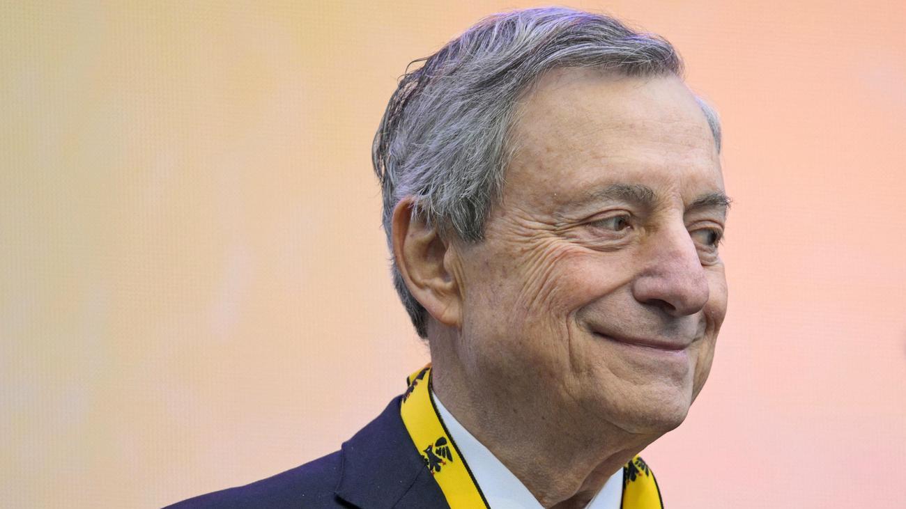 Früherer EZB-Chef: Mario Draghi erhält Karlspreis für Verdienste um Europa