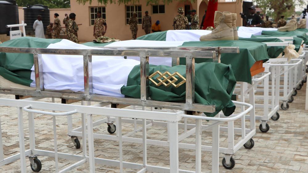  Mitte April waren in Nigeria mehrere Soldaten von IS-Kämpfern getötet worden.
