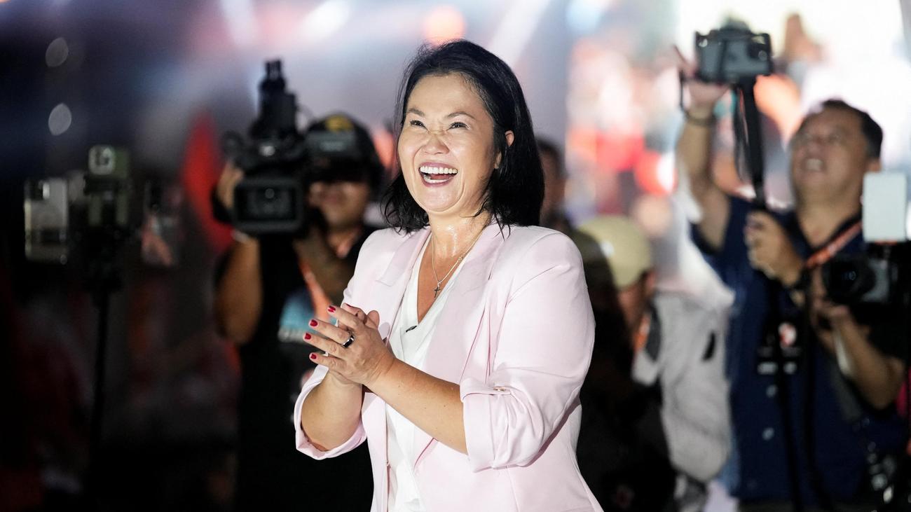 Präsidentschaftswahl in Peru: Präsidententochter und Ex-Minister kommen in Peru in die Stichwahl