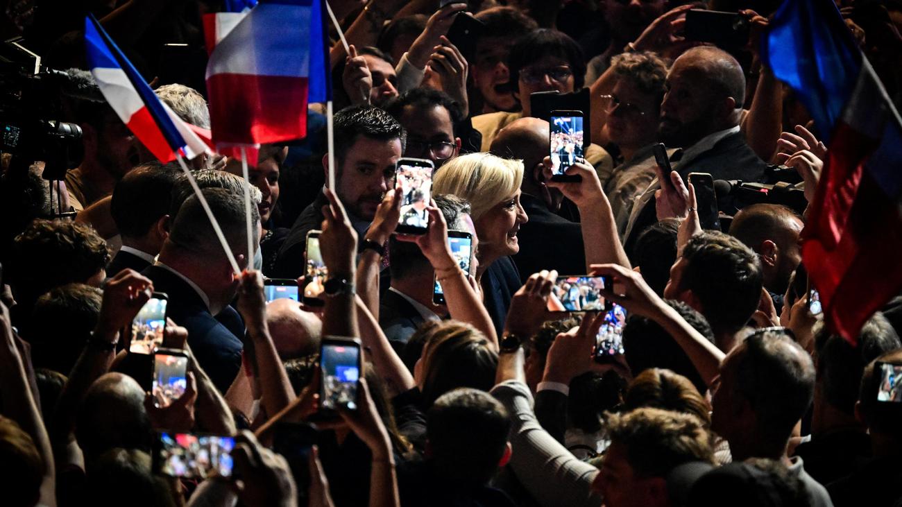 Rassemblement National: Le Pen lässt sich feiern