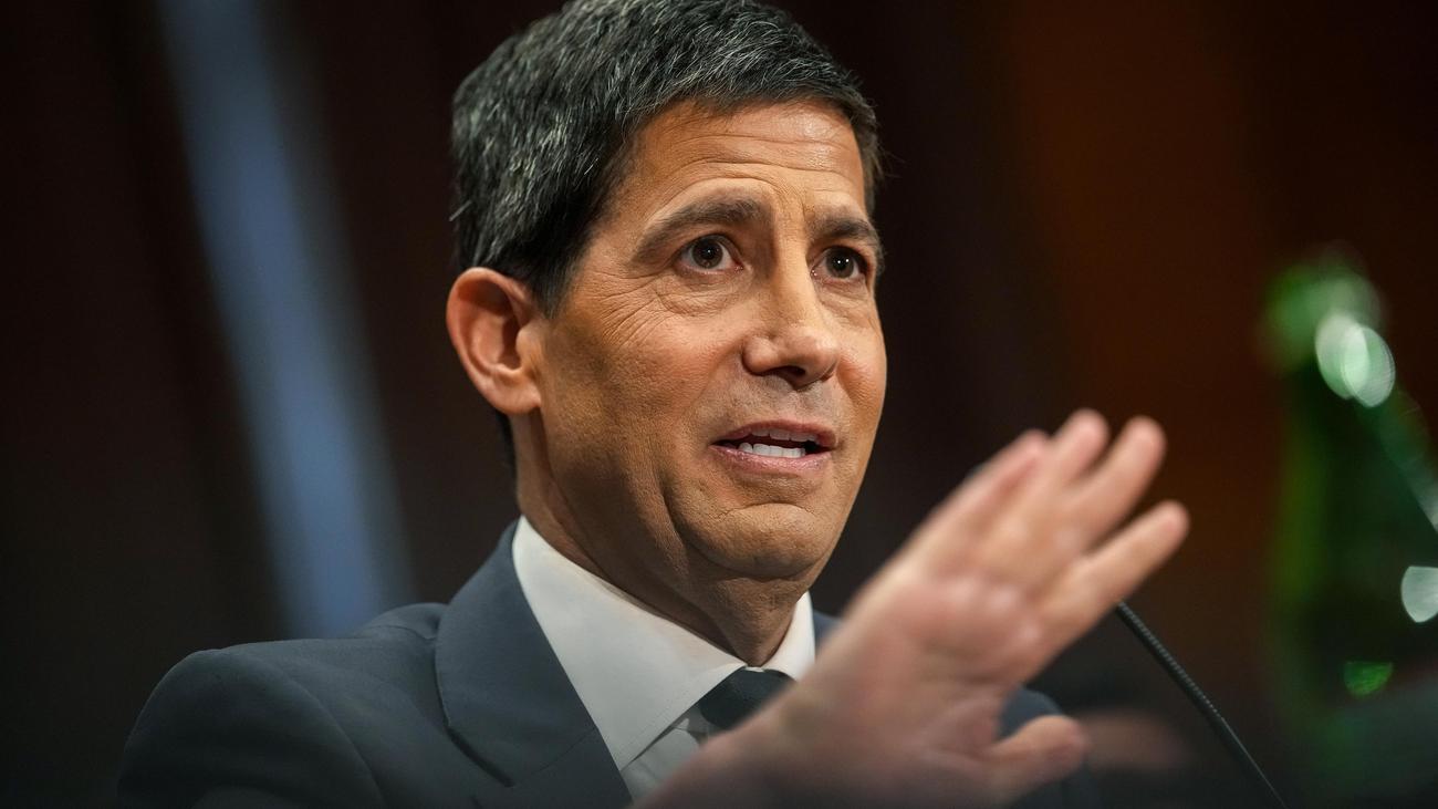 US-Zentralbank: US-Senat bestätigt Trump-Kandidaten Kevin Warsh als Fed-Chef
