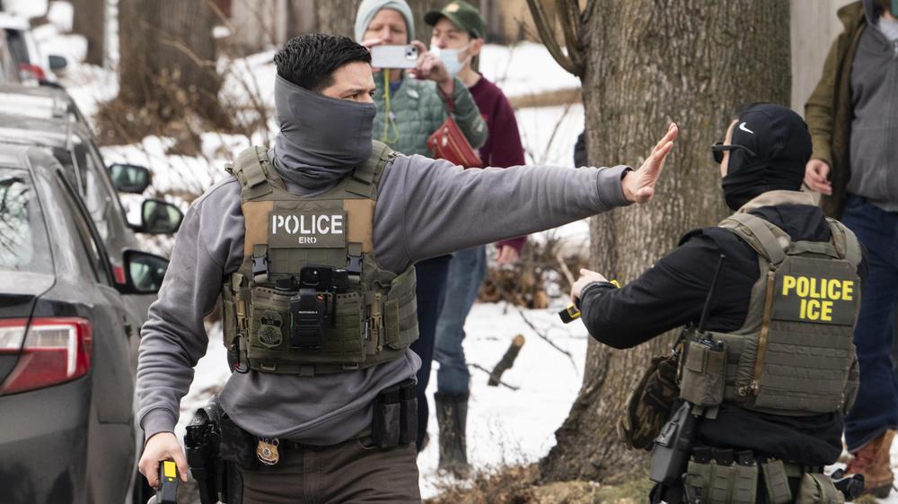 US-Einwanderungsbehörde: Einsatz von ICE-Beamten in Minnesota im Februar 2026