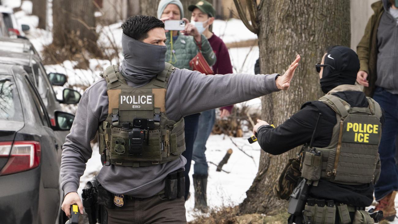 US-Einwanderungsbehörde: ICE-Beamter wegen Schüssen in Minnesota angeklagt