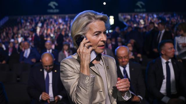 Krieg gegen die Ukraine: Ukraine erhält erste Auszahlung aus EU-Milliardenkredit