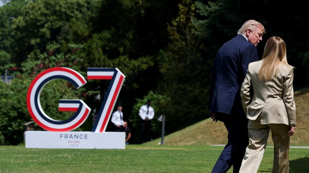 Giorgia Meloni Donald Trump G7 Foto Frankreich