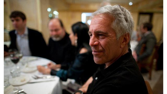 Jeffrey Epstein: Jeffrey Epstein soll Missbrauchsopfer über Modelagenten gefunden haben
