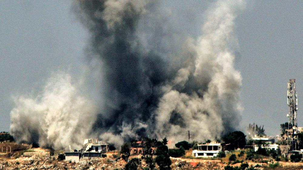  Rauchschwaden steigen nach einem israelischen Luftangriff auf das südlibanesische Dorf Arnoun auf. Die Hisbollah hat sich offenbar zu einer Waffenruhe bereit erklärt.