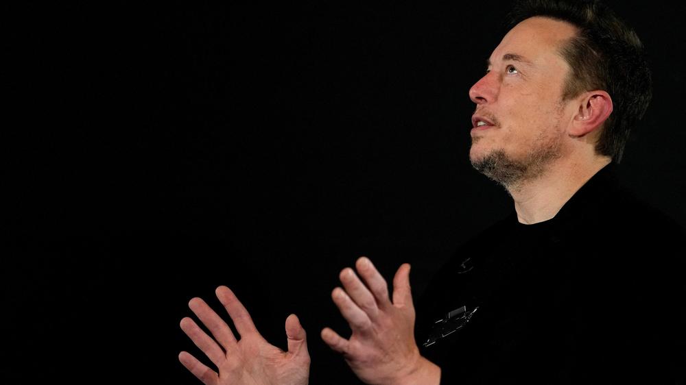  Elon Musk war für seine Aufrufe in sozialen Medien kritisiert worden. Der Billionär will nun juristisch gegen das ZDF vorgehen.